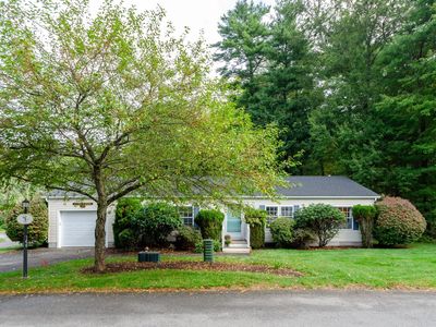 701 Oak Point Dr