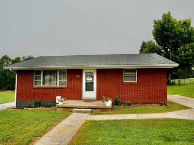Property at 2221 Cedar St, Ashland, KY