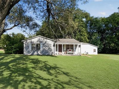 Property at 2412 N 10th St, Independence, KS