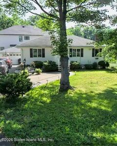 283 Sharrott Ave