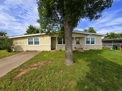Property at 18 Clare Dr, San Angelo, TX
