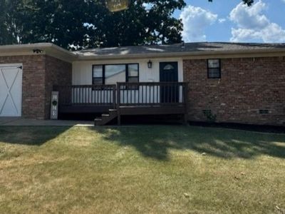 602 E Saline Cir