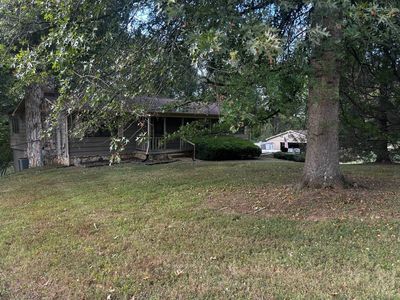 1916 Lovell Rd