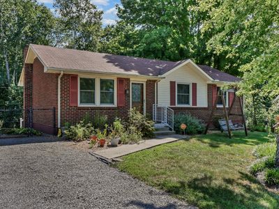 446 Oriole Cir