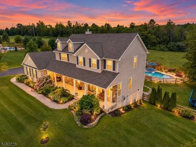 10 Highlands Way