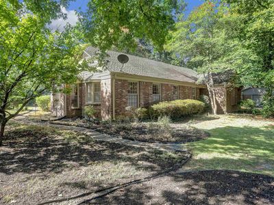 5721 Woodbriar Cv