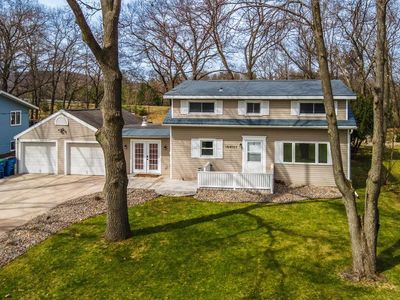 154137 PARAMOUNT DRIVE