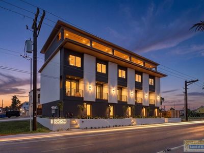 107 W Acapulco St #1