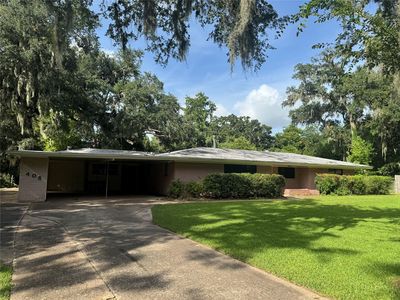 408 Oak Dr