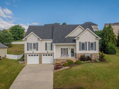 120 David Cir