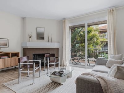 2150 Camino De La Reina Unit 216