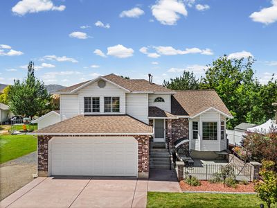 28 S Scott Cir W