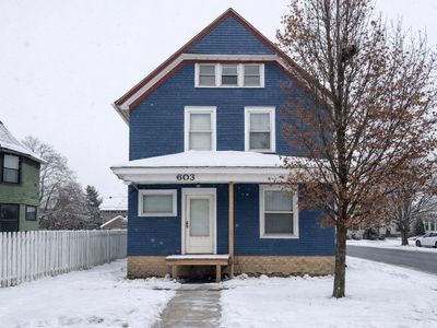 Property at 603 Douglas Ave, Elgin, IL
