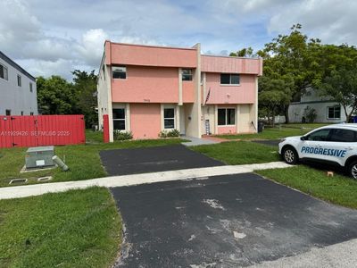 Property at 7915 SW 7th Pl, Pompano Beach, FL