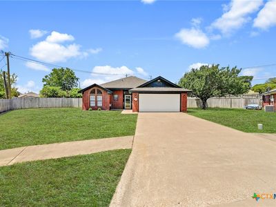 5107 Leaning Oak Dr