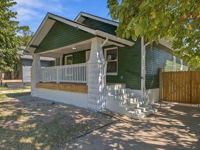 1546 S Waco Ave