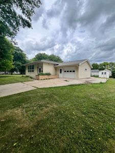 316 W 2nd St