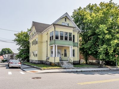 165 University Ave
