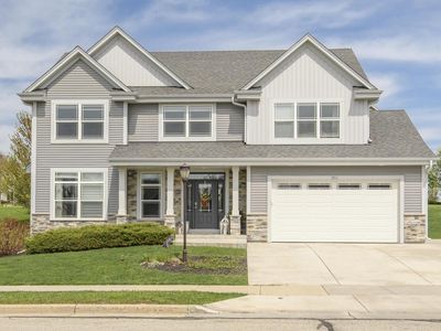 1912 Coldwater Creek DRIVE