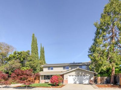 1573 Darlene Ave