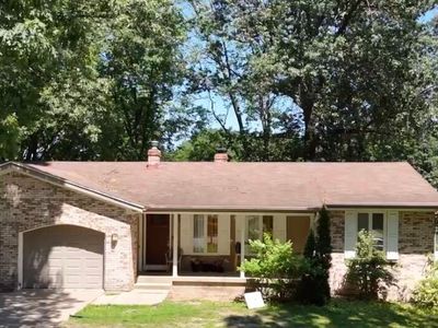 1521 Woodhill Ct SW