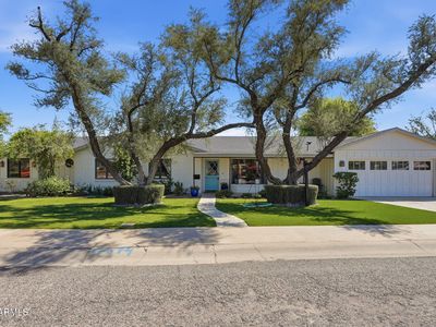 3427 E MARIPOSA Street