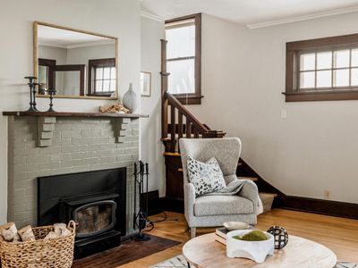 2405 East Stratford COURT