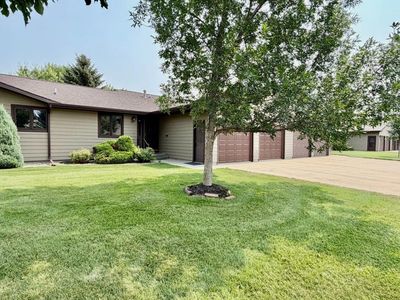 600 32nd Ave SW APT D