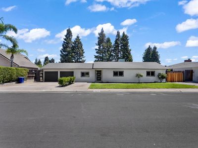 1424 La Salle Dr