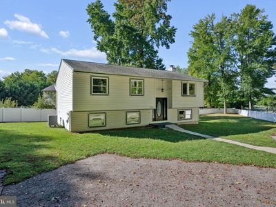 1365 Moyer Rd