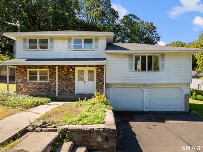 Property at 107 Bayview Circle, Wolcott, CT