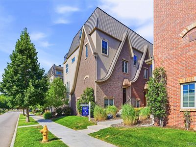 936 S Pearl Street #101
