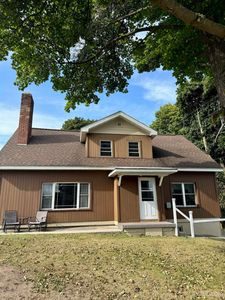 708-708.5 W Superior St