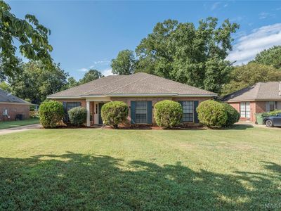 4241 Cleve Dr