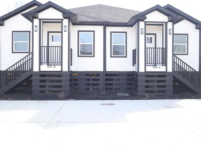5214 Rue St #A-b