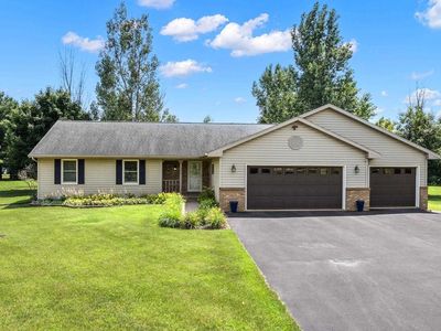 5570 CRESCENT VIEW DRIVE