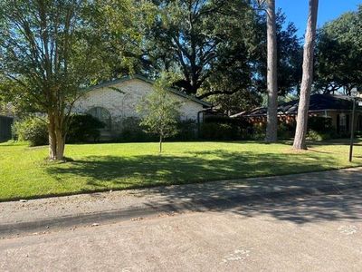 10031 Briar Rose Dr