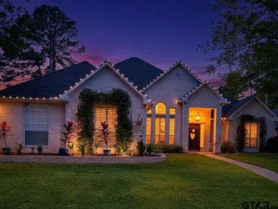 3855 Broadmoore Ct