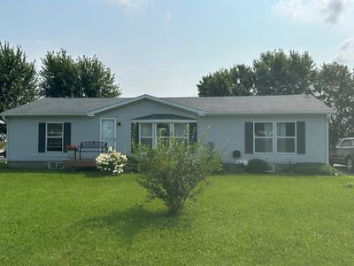 103 Ellen St