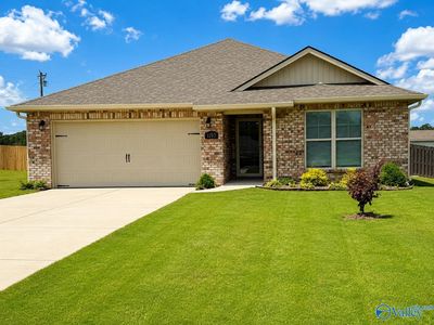 1107 Colonial Dr SW