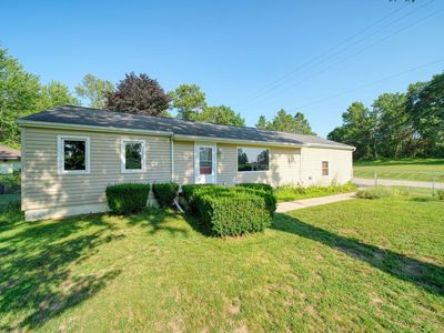 5445 Sharon Dr