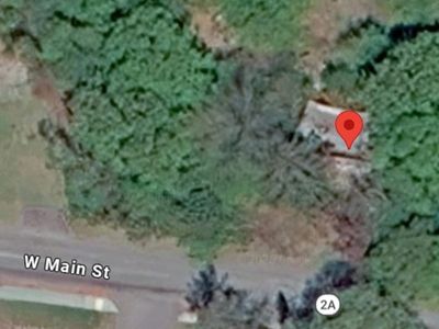 102 W Main St