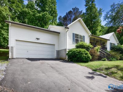 4688 Hide A Way Dr