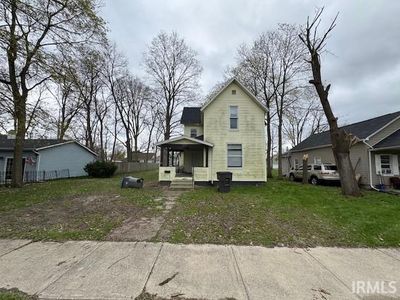 1011 W Blaine Ave
