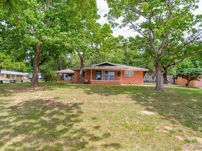 321 W Knipe Ave