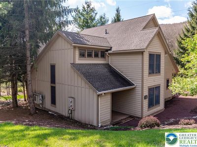 412 Hickory Dr