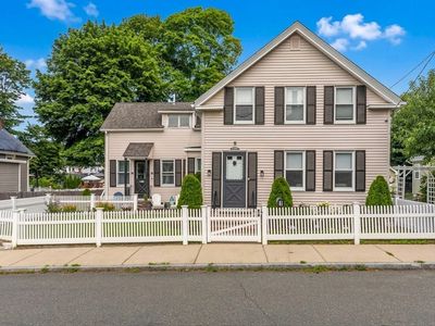 9 Lawrence St #1