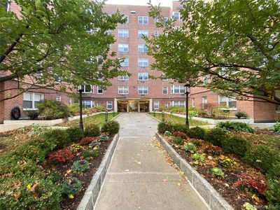 120 E Hartsdale Avenue #1R