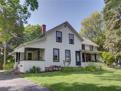 1086 Niagara Falls Blvd