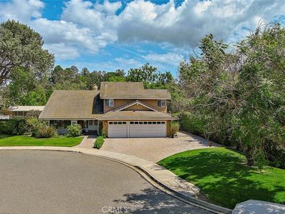 984 Oakmont Ct